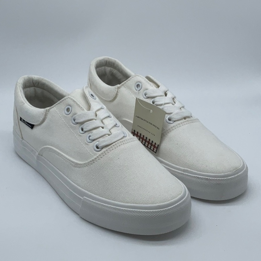 Ben Sherman lace up canvas sneakers in white